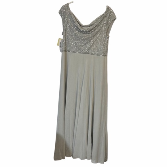 J Kara Silver Beaded Empire Waist Gown 18 - Picture 6 of 6